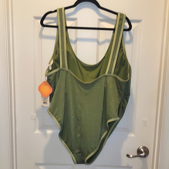 Fe Noel Target X Women's size M Metallic High Leg Cheeky 1 Piece Swimsui… - Picture 13 of 14